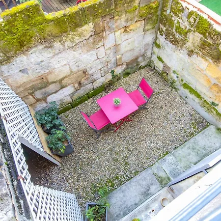 Sur La Route Des Vins - *