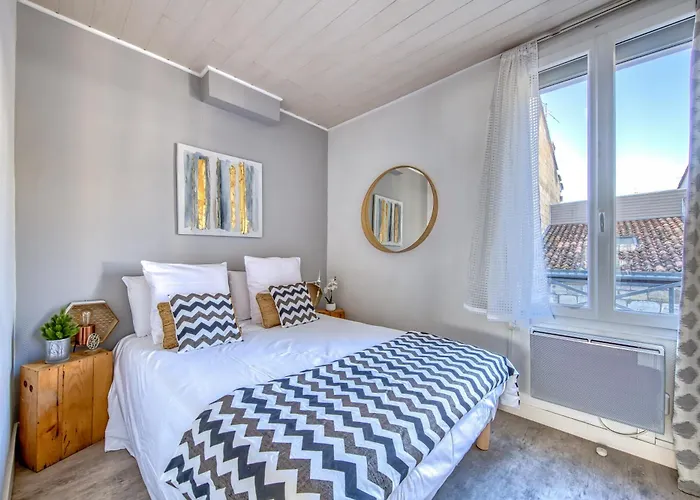 Sur La Route Des Vins - Libourne